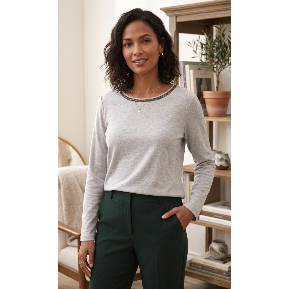 Susan Graver Style Long Sleeve Top Plus Sz 2X Embroidered Neckline Gray Vacation